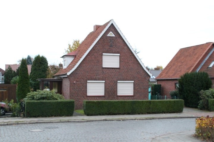 Straßenansicht